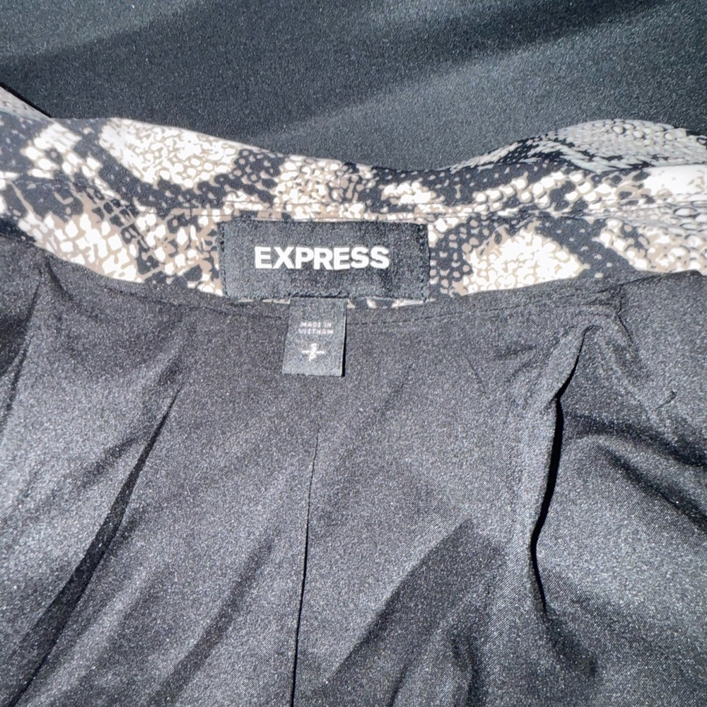 Blazer - Picture 3 of 3